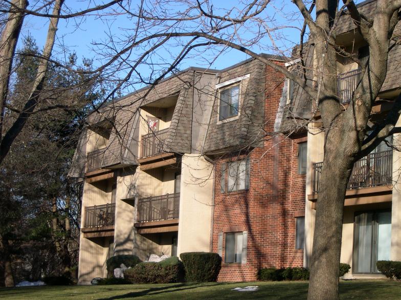Folly Hill Meadows Apartments, Beverly, MA